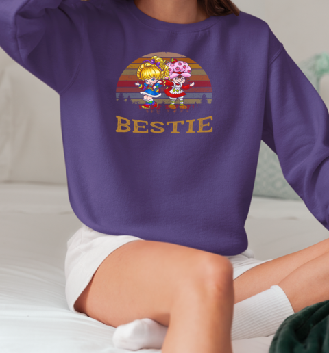 Bestie Strawberry Shortcake Vintage T-Shirt Unisex Sweatshirt