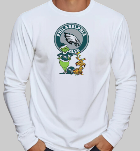 Grinch And Max Philadelphia Eagles Merry Christmas 2024 T-Shirt Long Sleeved T-shirt 