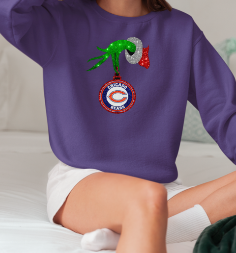 Grinch Hand Holding Chicago Bears Christmas T-Shirt Unisex Sweatshirt