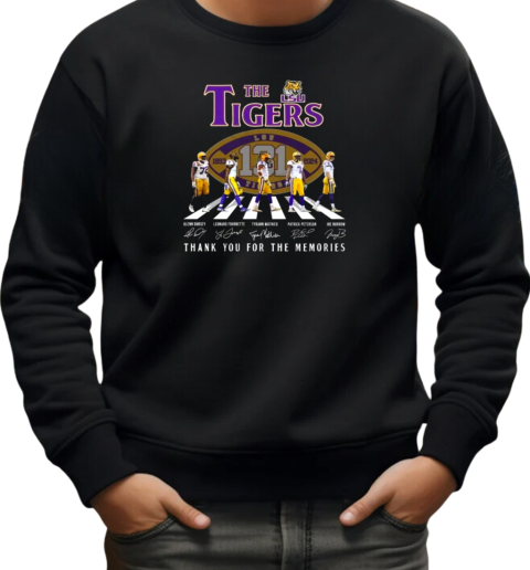 The LSU Tigers 1893 2024 Signature Thank You For The Memories Walking Signatures T-Shirt Unisex Sweatshirt