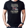 This Is What An Awesome Trucker Father Looks Like T-Shirt Classic Men's T-shirt