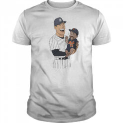 Yankees holding crying Mets baby shirt