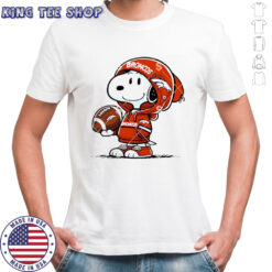 Snoopy wears Denver Broncos hoodie logo shirt