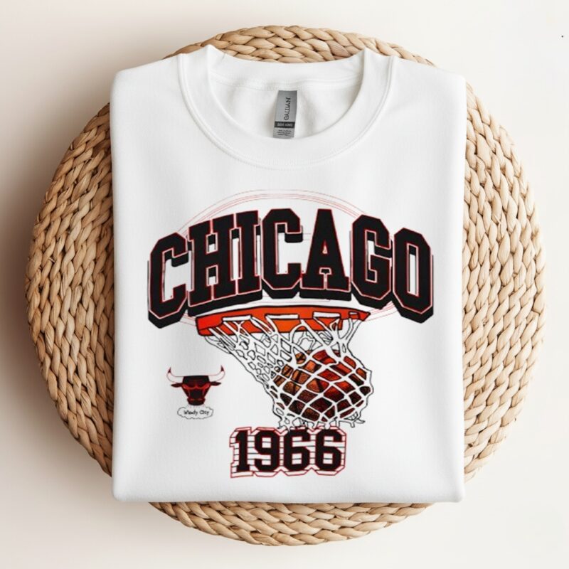 Chicago Bulls White Sswagger Graphic_Crewneck Sweatshirt