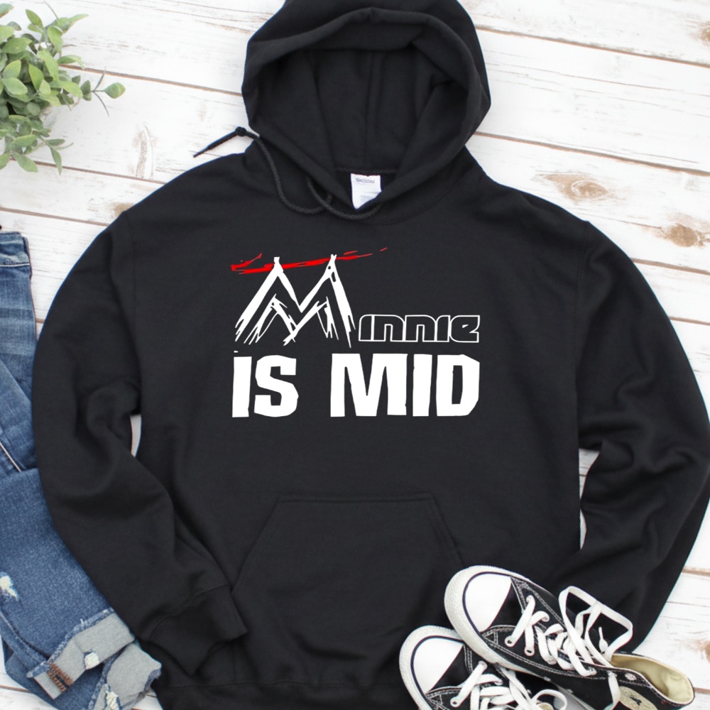 Minne Is Mid logo shirt