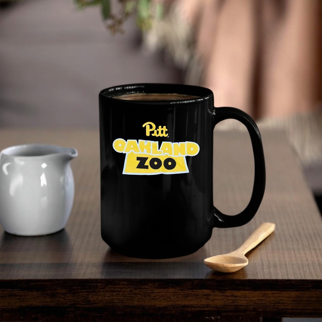 Pitt Oakland Zoo graphic shirt