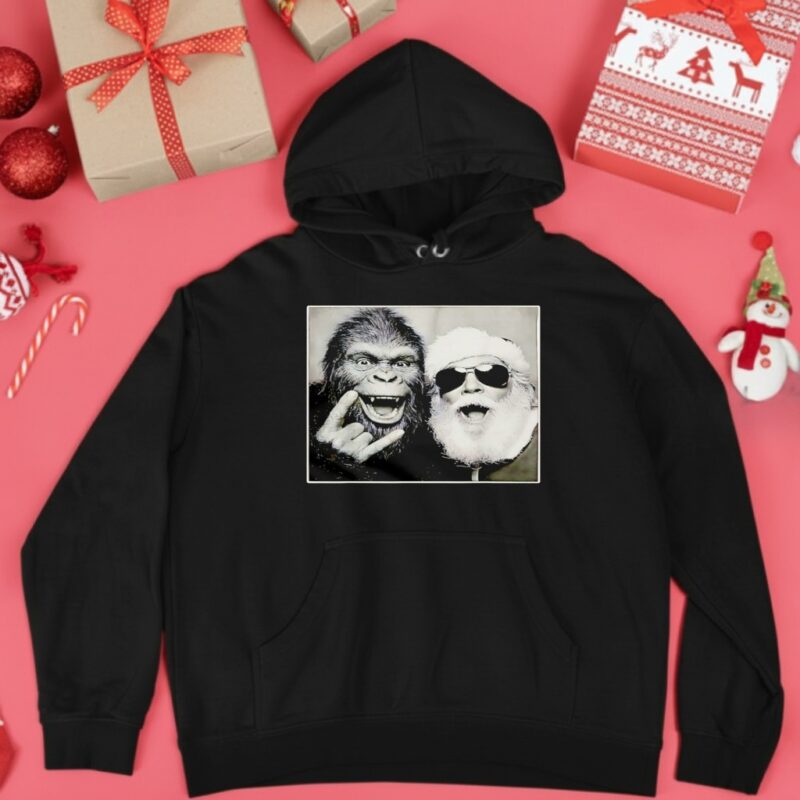 Santa Claus Selfie Bigfoot Christmas Sasquatch Rock_Hoodie