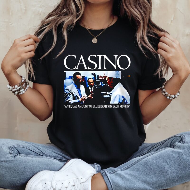 Casino an equal amount of blueberries in each muffin_Ladies T-Shirt