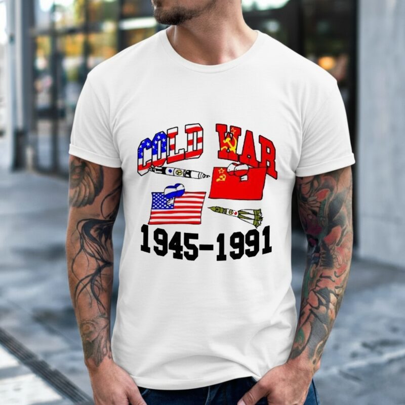 Cold War 1945 1991_Classic Men's T-Shirt