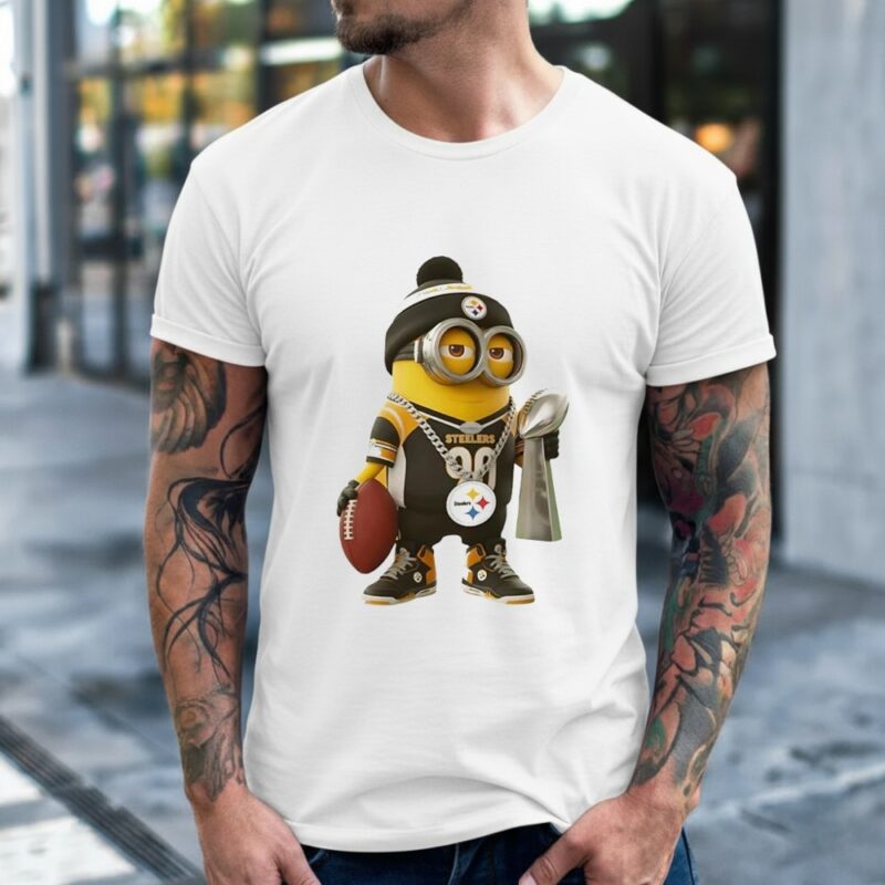 Minion in Pittsburgh Steelers team Vince Lombardi Trophy Super Bowl_Classic Men's T-Shirt